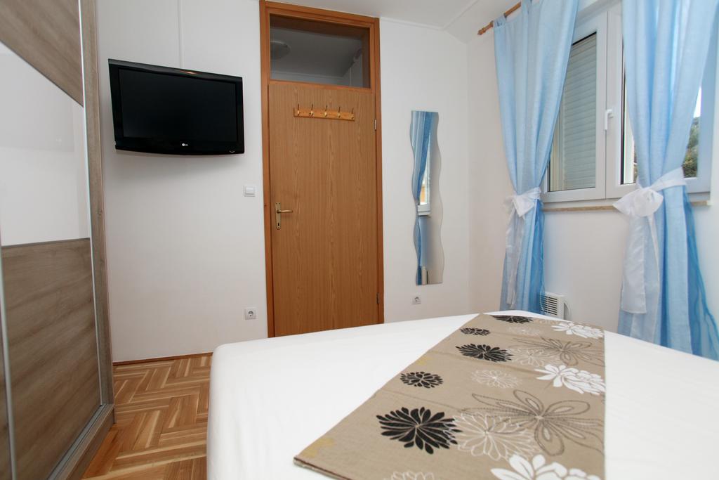 Marina Apartment *