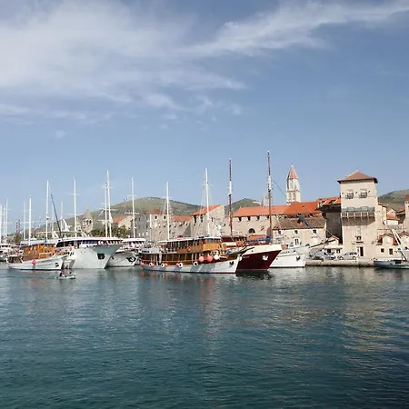 Apartment Marina Trogir Exterior photo