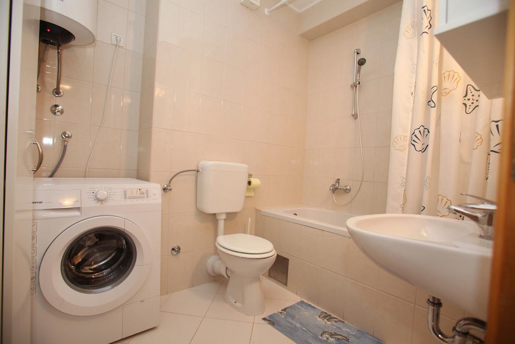 Apartament Marina *